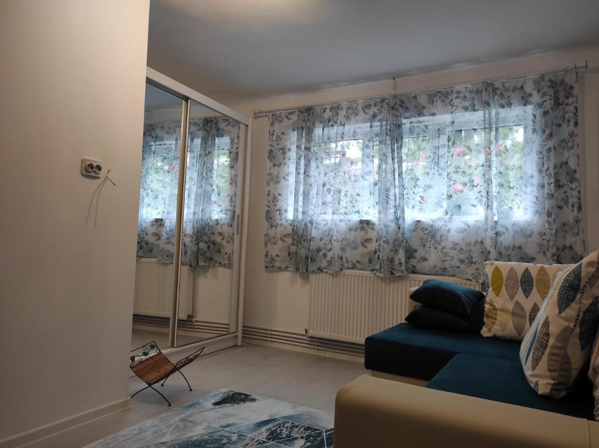 Garsoniera cocheta zona Coresi mall Braşov Esterno foto