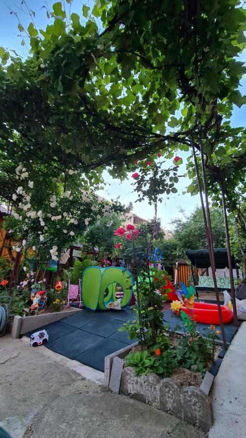 Garsoniera cocheta zona Coresi mall Braşov Esterno foto